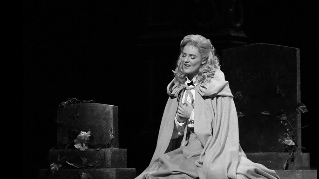 Helen Power - Christine - Phantom of the Opera (Ken Hill edition, Tokyo Theatre Orb)